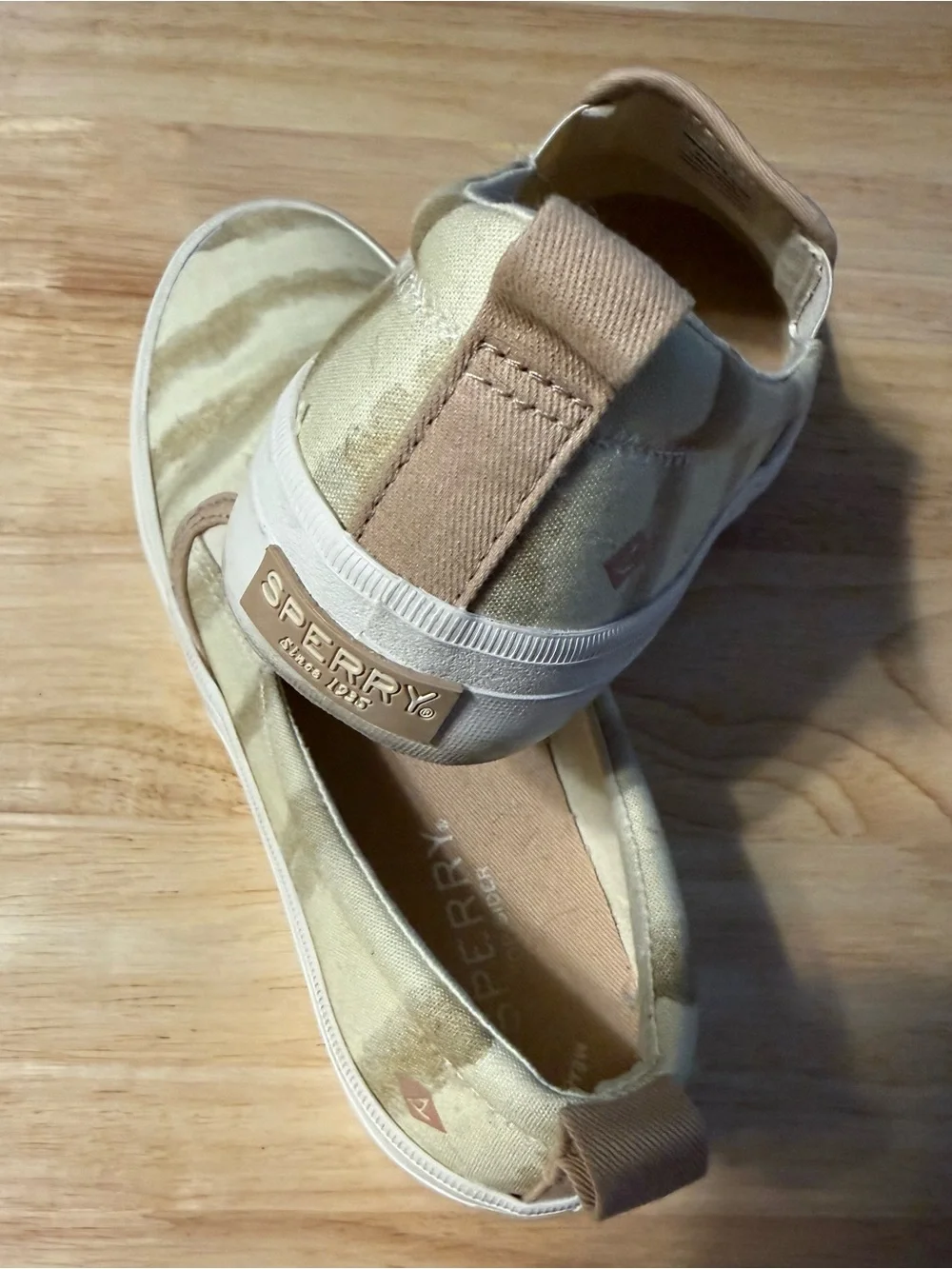 Sperry woman’s  Slip-On Sneakers in Beige and Brown Print